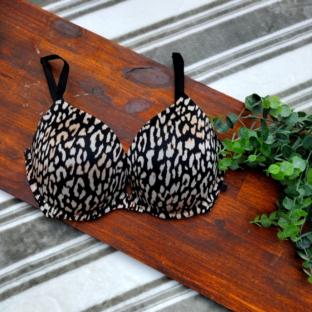 Victoria's secret leopard animal print bra size 32DDD cup F70 push up black tan